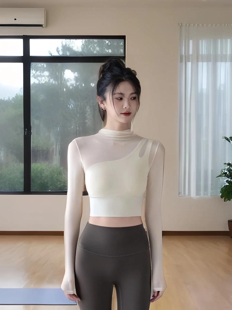  hdfish cream mesh-splice yoga set, back view showing sheer long sleeve top and form-fitting leggings